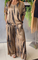 Women's Tie-Dye Print Two-Piece Set – Oversized Short Sleeve Top Wide-Leg Pants